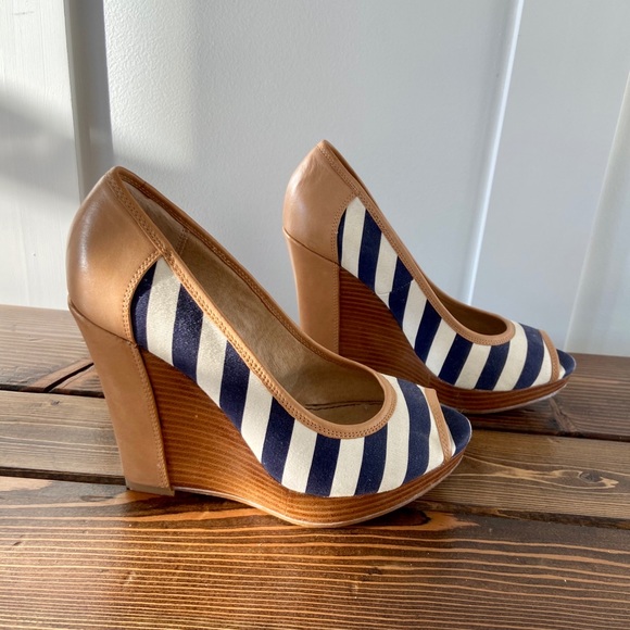 Splendid Striped Nautical Wedge Peep Toe Pump - Picture 4 of 8